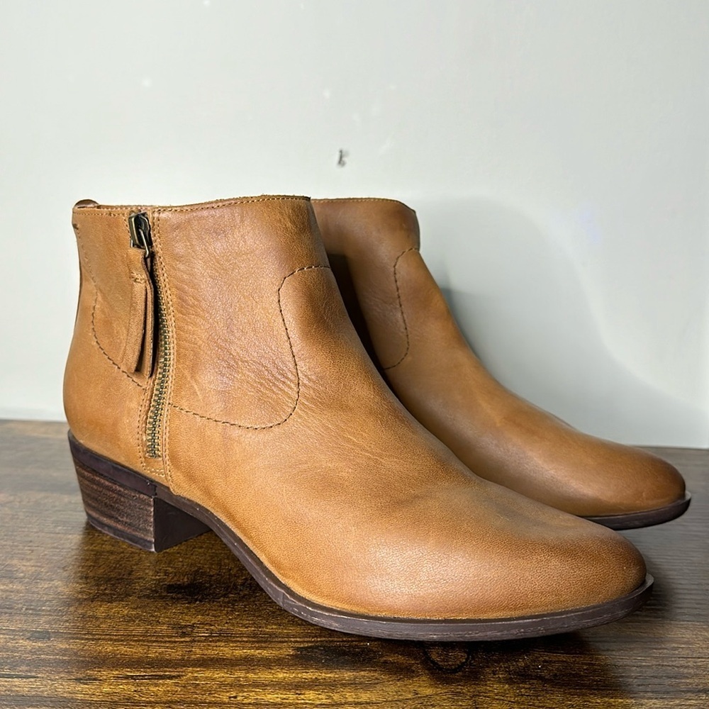 Lucky Brand Women’s Blandre Block Heel Bootie, Topanga Tan size 9.5